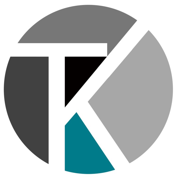 Tom Krueger Photography Logo
